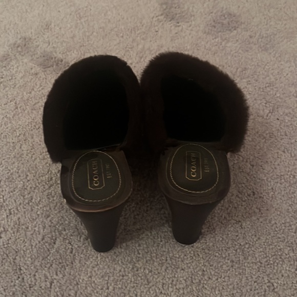 Lightly Worn Coach Clogs Size 8.5 - Picture 3 of 5